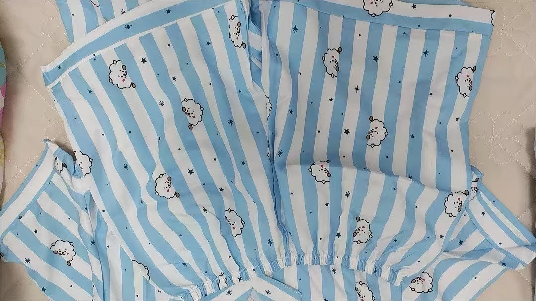 Tippet Line - BT21 Set Musim Panas Uniseks Kaus